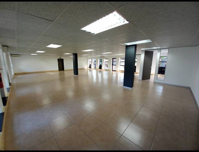 229M² OFFICE TO LET IN HURLINGHAM